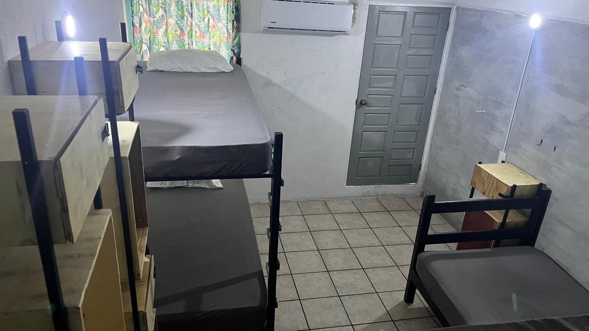 Nomadas Hostel 라파스 외부 사진
